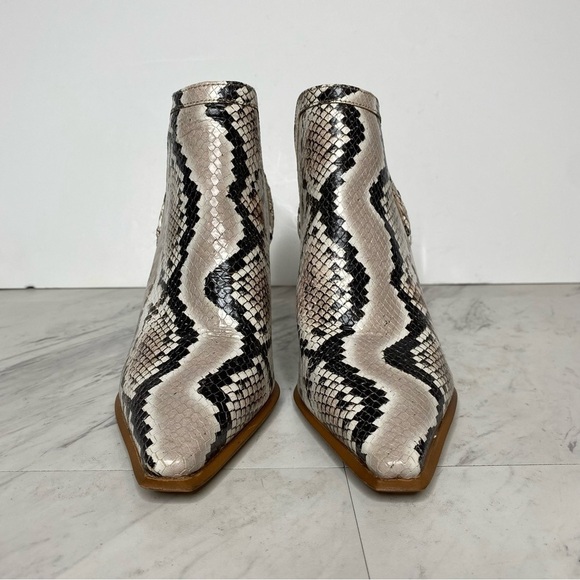 Vince Camuto Delsimba Snakeskin Bootie 7M - Picture 2 of 12